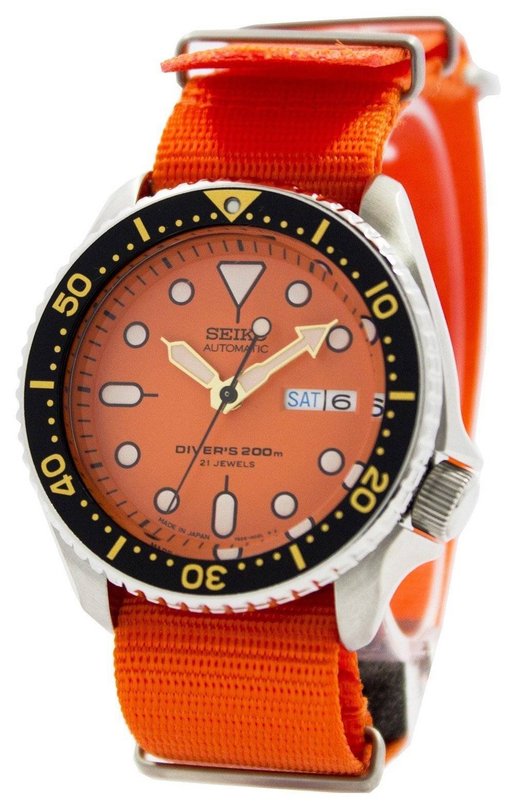 Đồng hồ đeo tay nam 200 triệu NATO của Seiko Automatic Diver SKX011J1-NATO7  vi