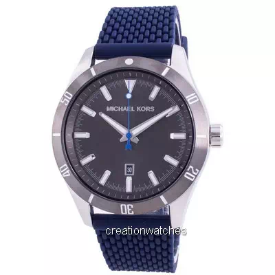 Relógio masculino Michael Kors Layton cinza com pulseira de silicone quartzo MK8818